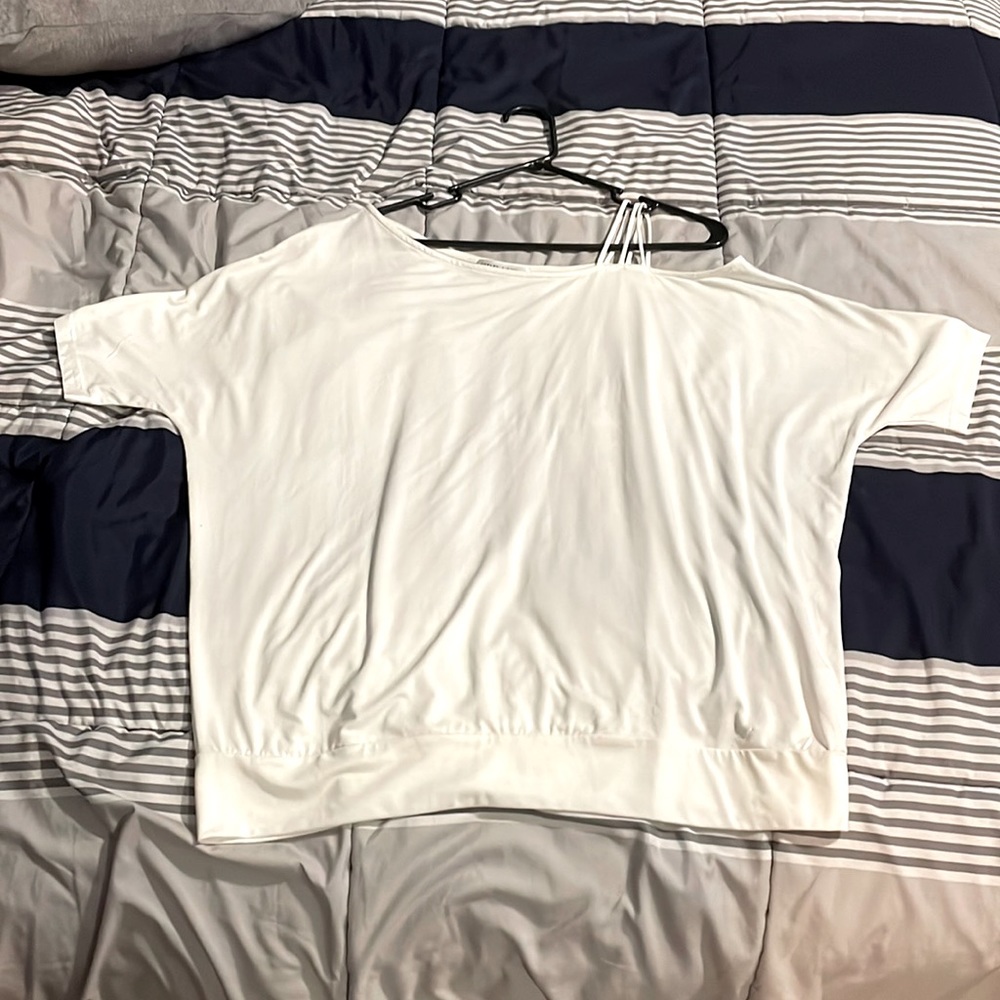 Off the Shoulder NEW top
